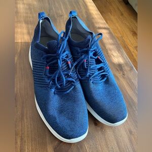 Mens FootJoy Flex XP spikeless golf shoes in blue 11.5